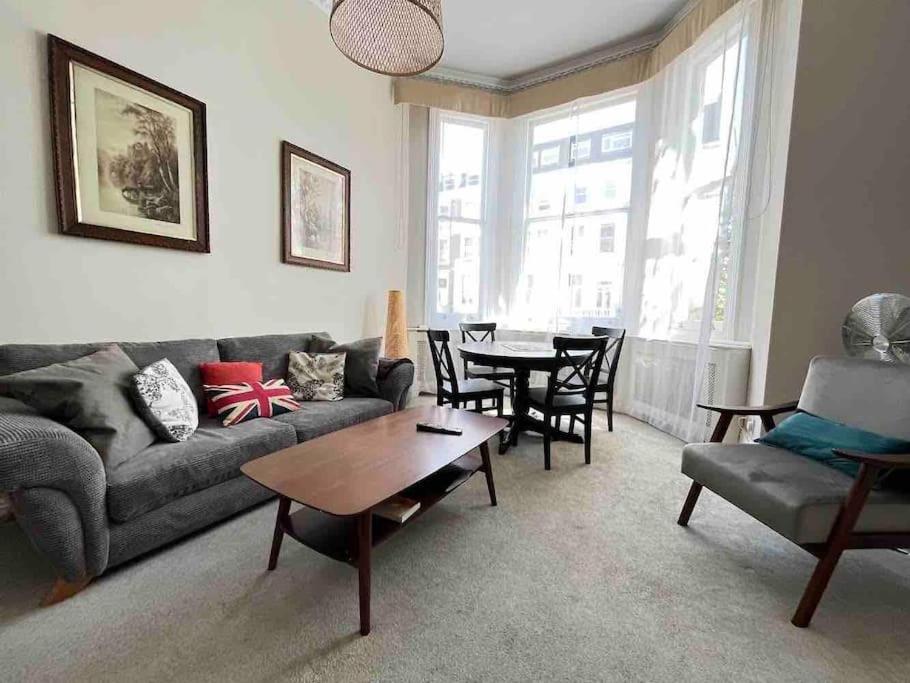 Wonderful Apartment In Earl'S Court Λονδίνο Εξωτερικό φωτογραφία